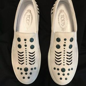 Tod’s Women’s Suede Slip ons Size 39 NWOT